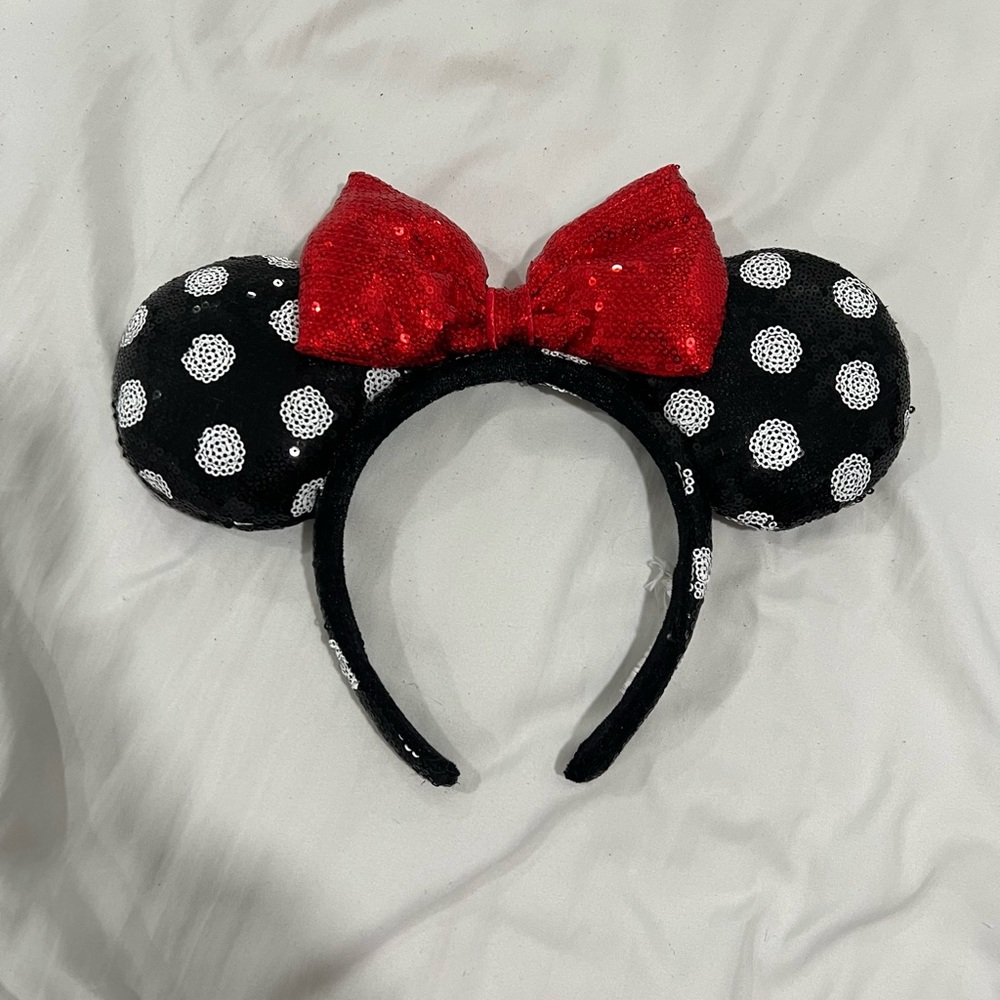 Polka dot sparkle mini ears